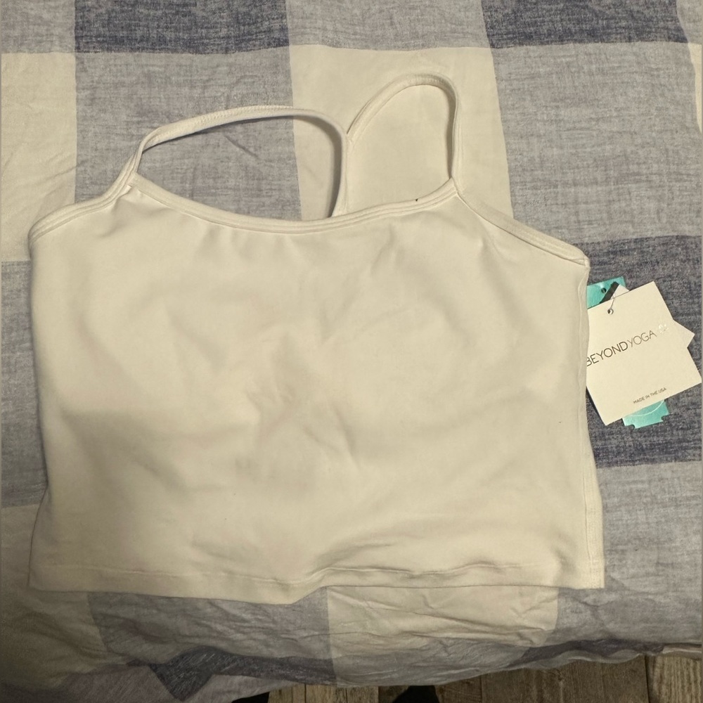 Never been worn! Beyond yoga tank top! Size M